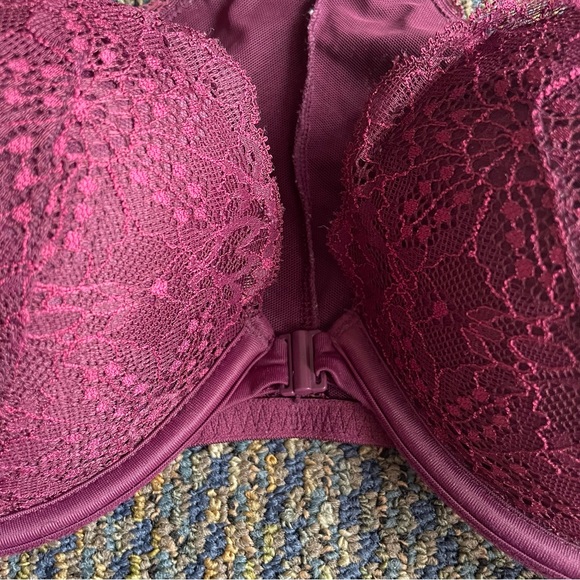PINK VICTORIA’S SECRET Front Closure Push-up Lace Racer Back-34D - Picture 7 of 8